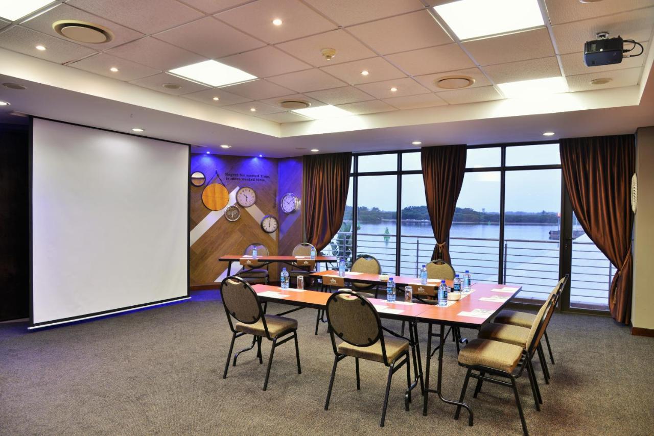 Bon Hotel Waterfront ريتشاردز باي المظهر الخارجي الصورة